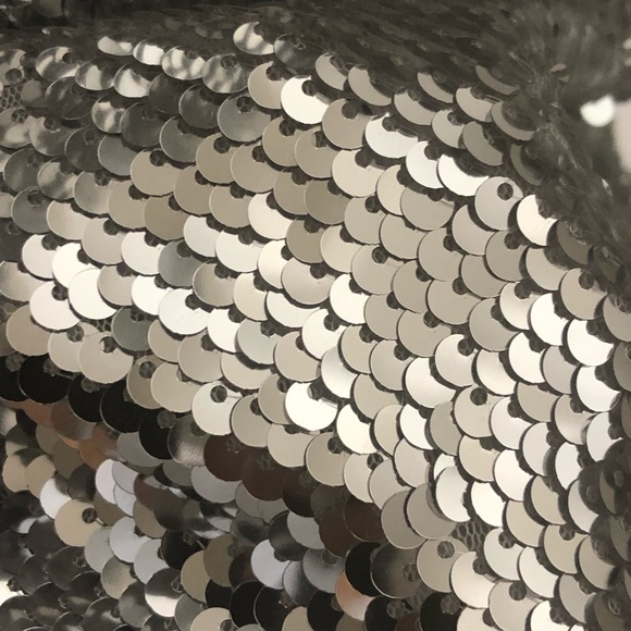 Sliver Sequined Mini - Picture 3 of 8